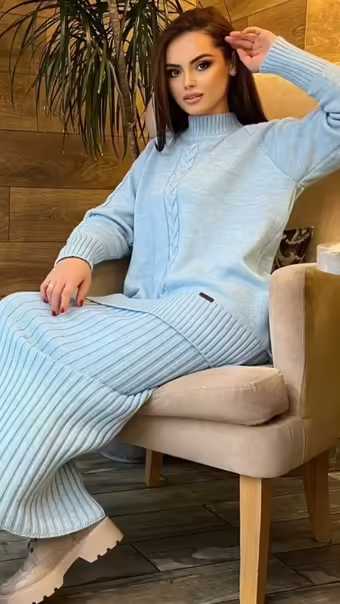 Шерстяные тёплые женские костюмы оверсайз