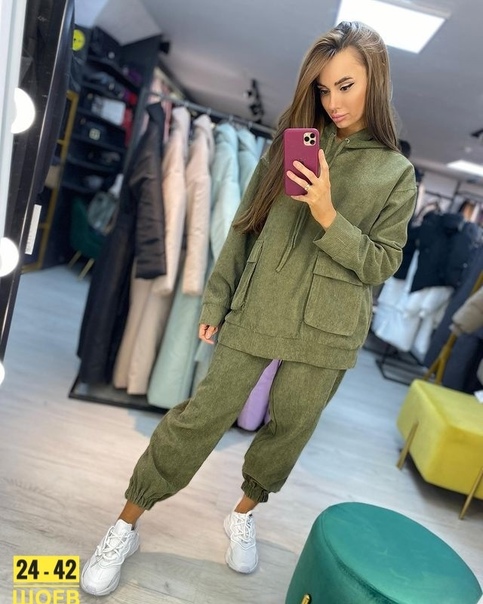 Женские костюмы