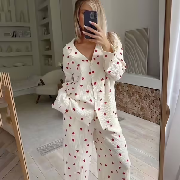 Приятные отличные лёгкие стильные женские костюмы
