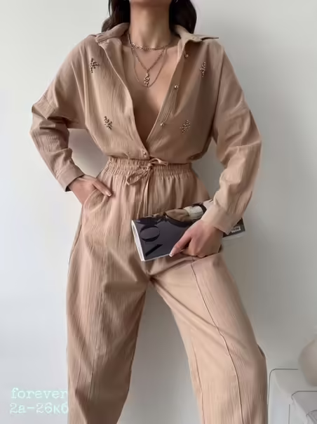 Женские костюмы