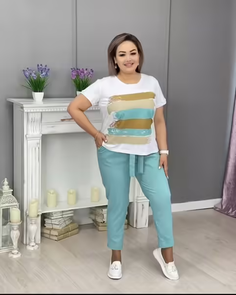 Женские костюмы