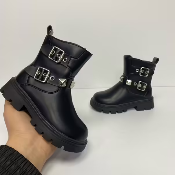 Детские ботинки