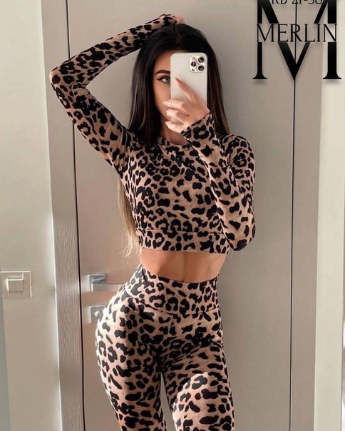 Женские костюмы