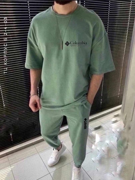 Мужские костюмы