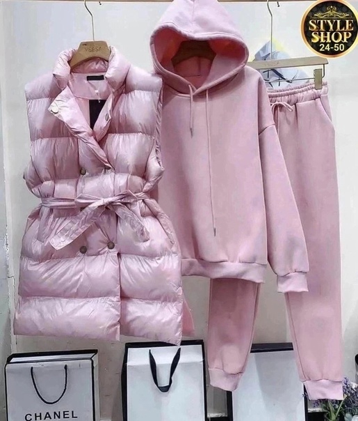 Женские костюмы тройки