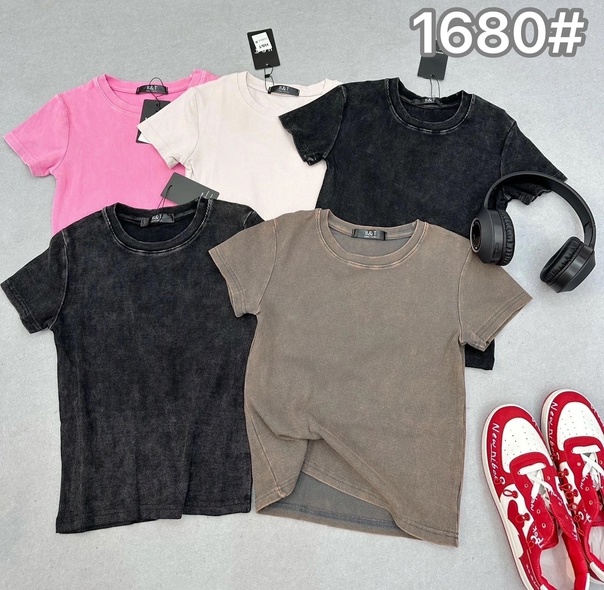 Женские футболки