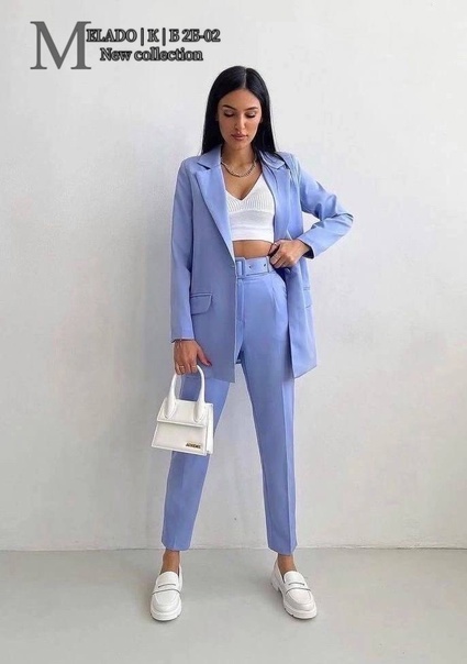 Женские костюмы