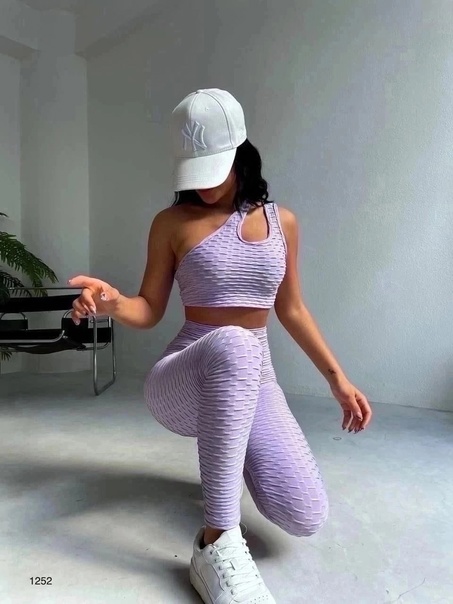 Спортивные бомбические женские костюмы двойки