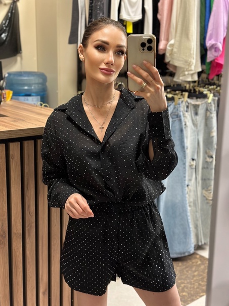 Лёгкие женские костюмы