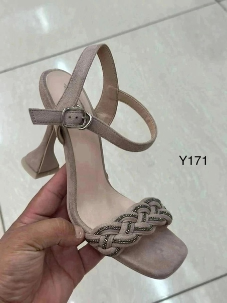 Женские туфли