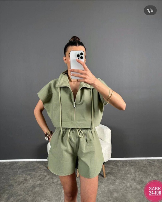 Бомбические женские костюмы