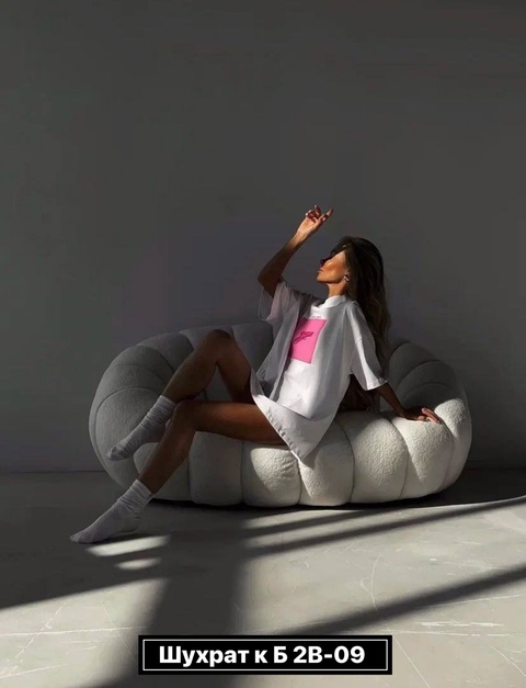 Женские футболки