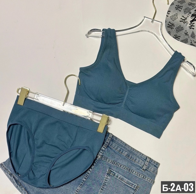 Женские комплекты