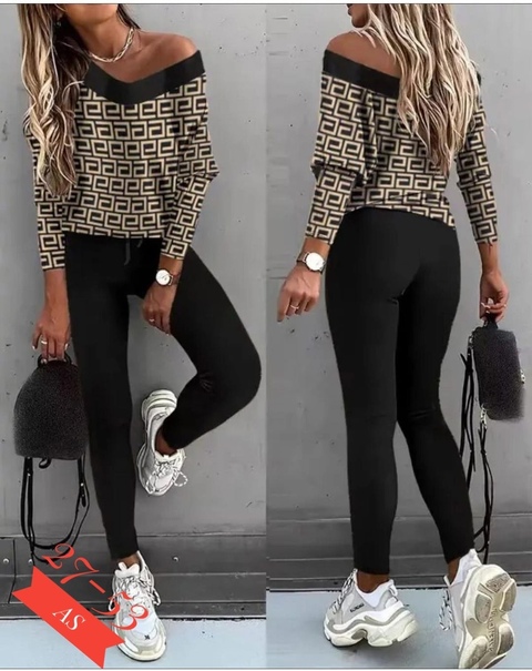 Отличные женские костюмы