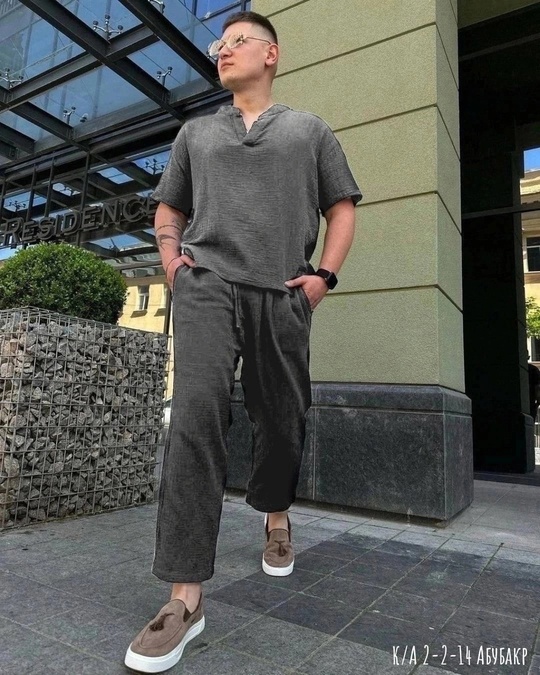 Мужские костюмы