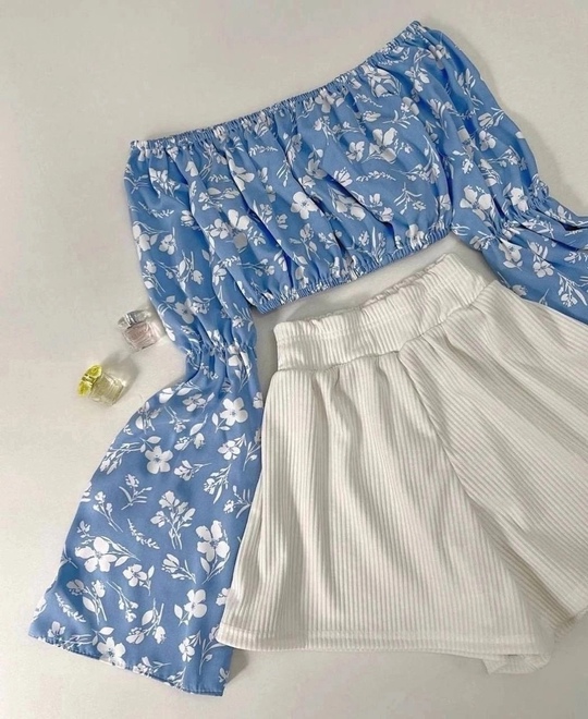 Романтичные женские кофты