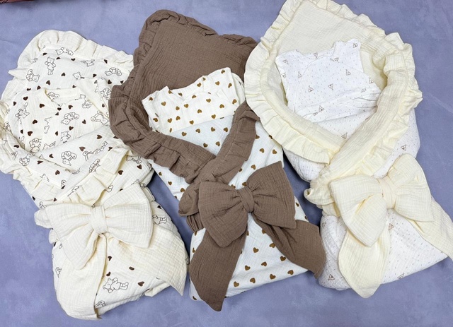 Детские комбинезоны на резинке на молнии