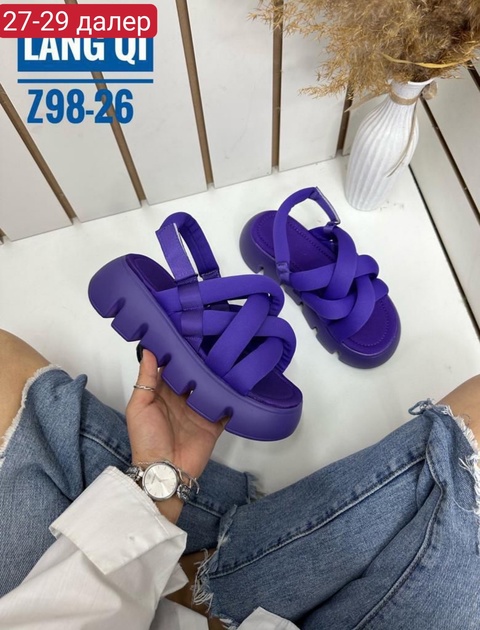 Женские босоножки