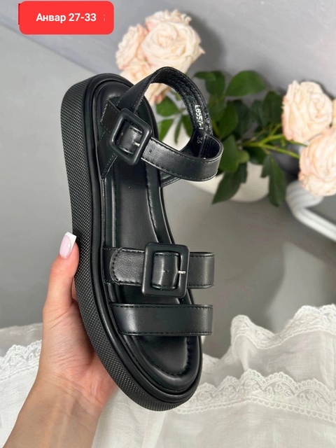 Женские босоножки