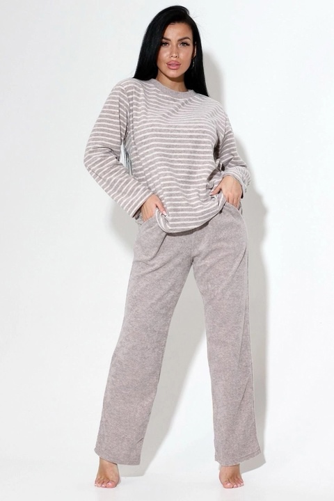 Женские костюмы