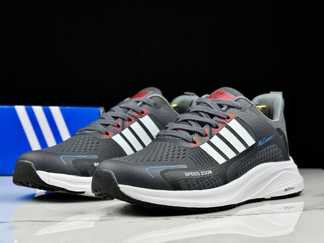 Лёгкие мужские кроссовки