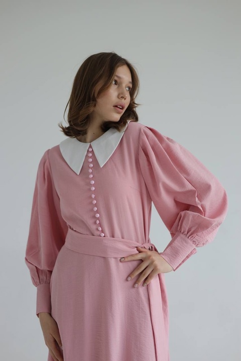 Женские платья с воротником