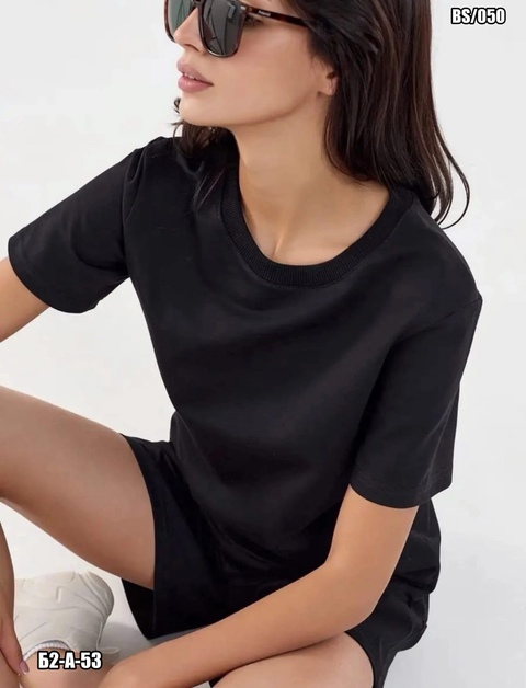 Женские костюмы с шортами