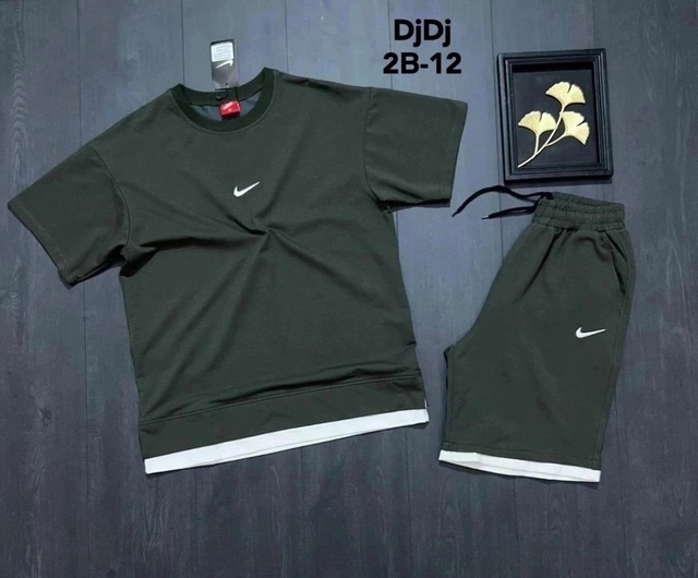 Мужские костюмы nik@ с вышивкой