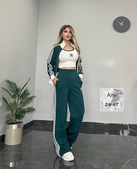 Великолепные женские костюмы