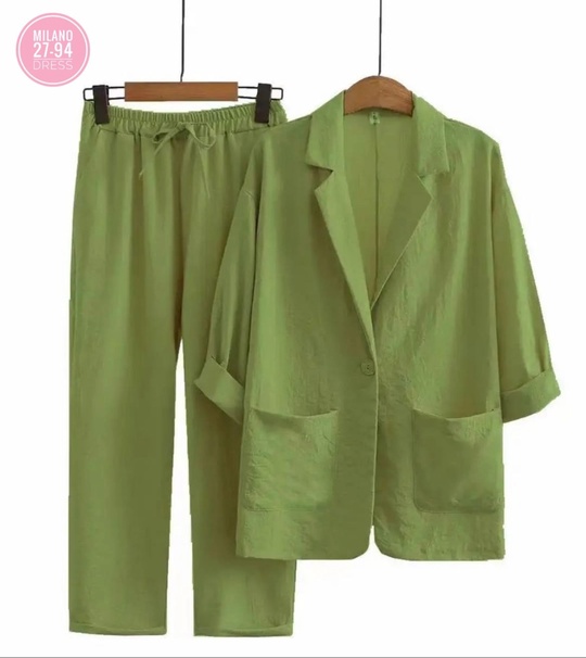 Стильные женские костюмы двойки