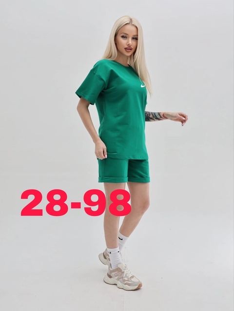 Женские костюмы