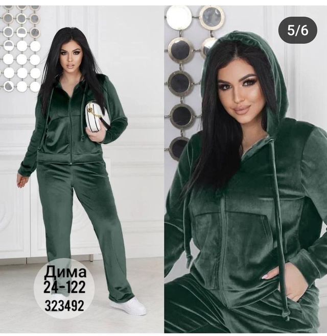 Женские костюмы