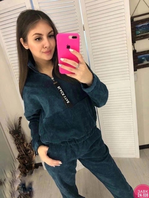 Женские костюмы