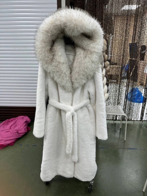 Бомбические женские шубы