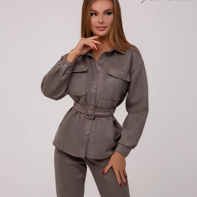 Женские костюмы