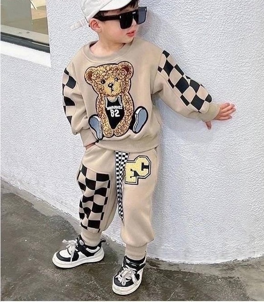 Детские костюмы