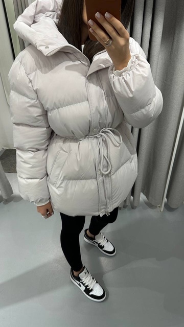 Зимние женские пуховики