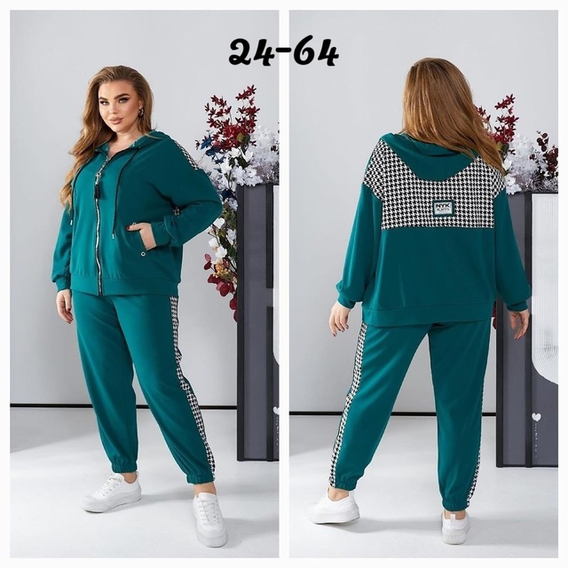 Женские костюмы