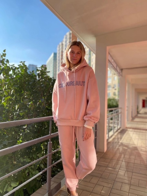 Зимние женские костюмы