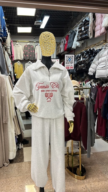 Женские костюмы