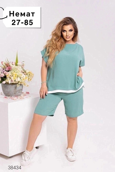 Женские костюмы
