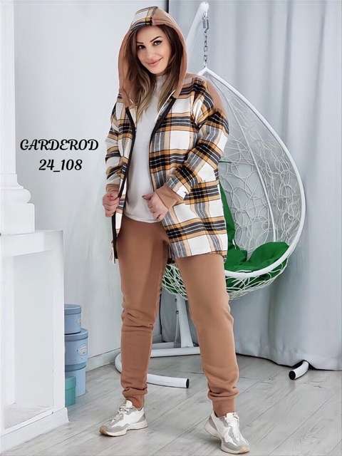 Женские костюмы