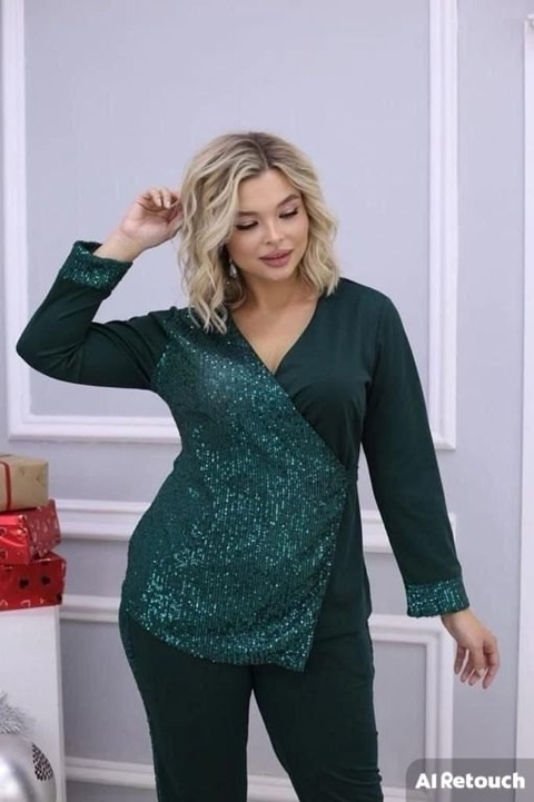 Чудесные женские костюмы двойки
