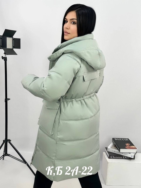 Тёплые стильные женские куртки