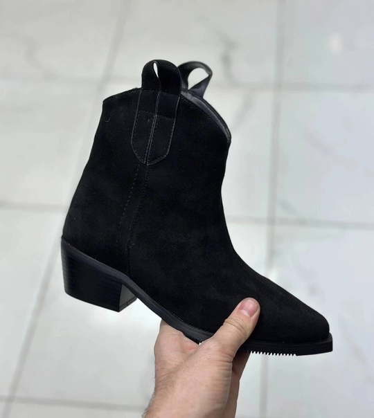 Женские ботинки