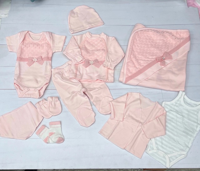 Замечательные детские комплекты для новорождённых