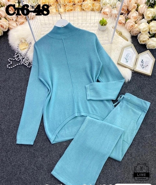 Женские костюмы