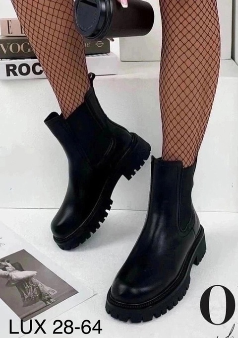 Зимние женские ботинки
