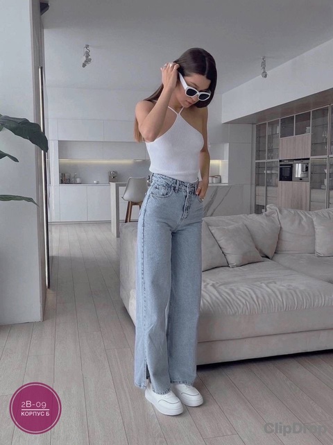 Трендовые женские джинсы