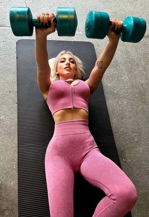 Женские комплекты